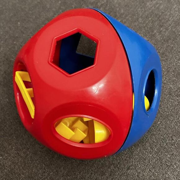 Tupperware Shpe O Ball Sorter Vintage-1972 - Picture 2 of 3